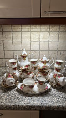 Royal albert servies ( old country roses)