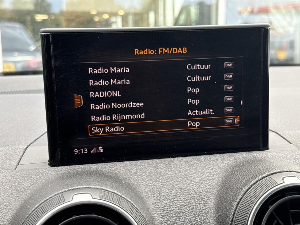 Audi Q2 35 tfsi epic | nl-auto | stoelverw. | clima | led