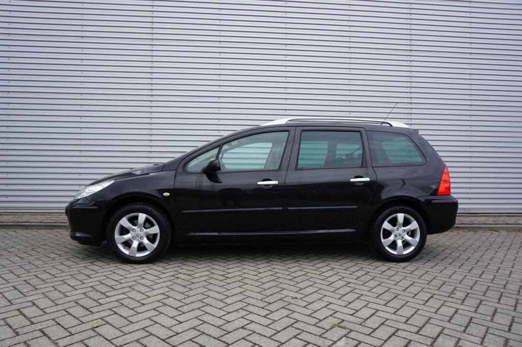 Peugeot 307 sw 1.6-16v griffe climate / cruise / pano / leder / parkeers. /