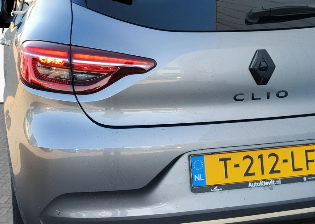 Renault Clio 1.6 e-tech hybrid 145 e-tech engineered