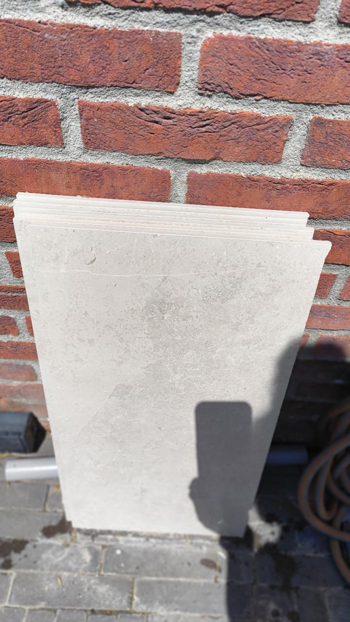Restpartijtje wand-en vloertegels 120 x 60