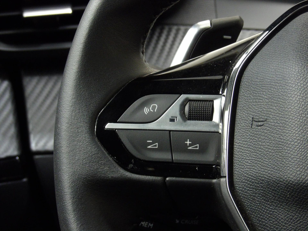 Peugeot 2008 1.2 puretech 130pk allure