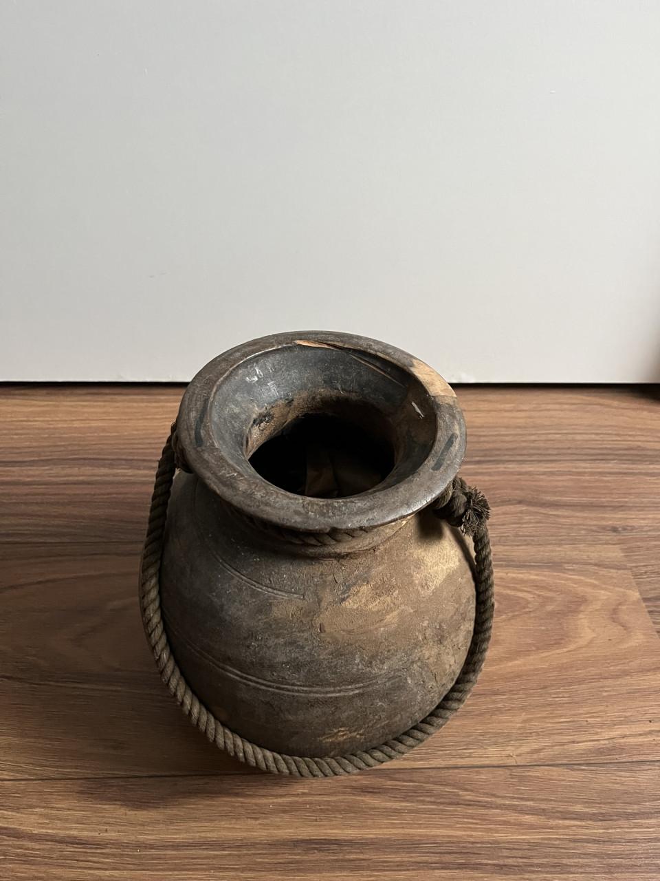 Nepalese pot 4
