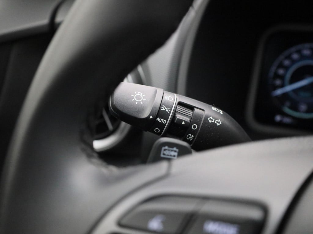 Hyundai Kona ev fashion 39 kwh