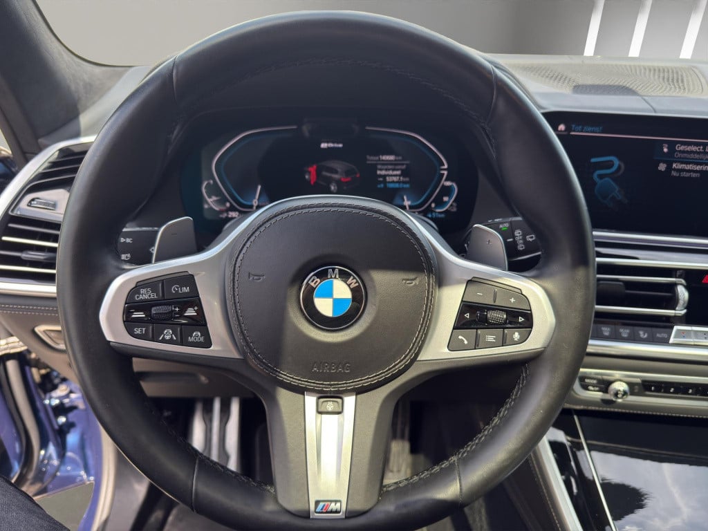BMW X5 xdrive45e (210kw) pano| laser | massage | koeling | sky lounge