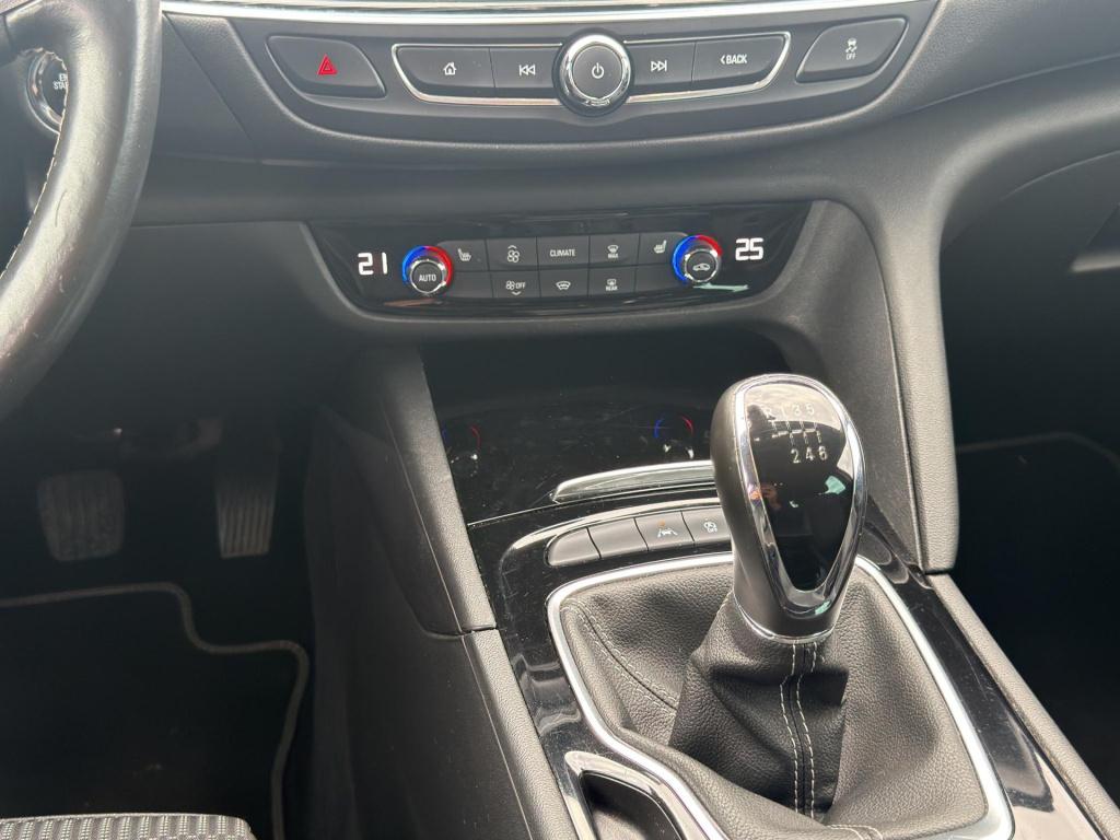 Opel Insignia grand sport 1.5 turbo innovation camera stoelverwarming