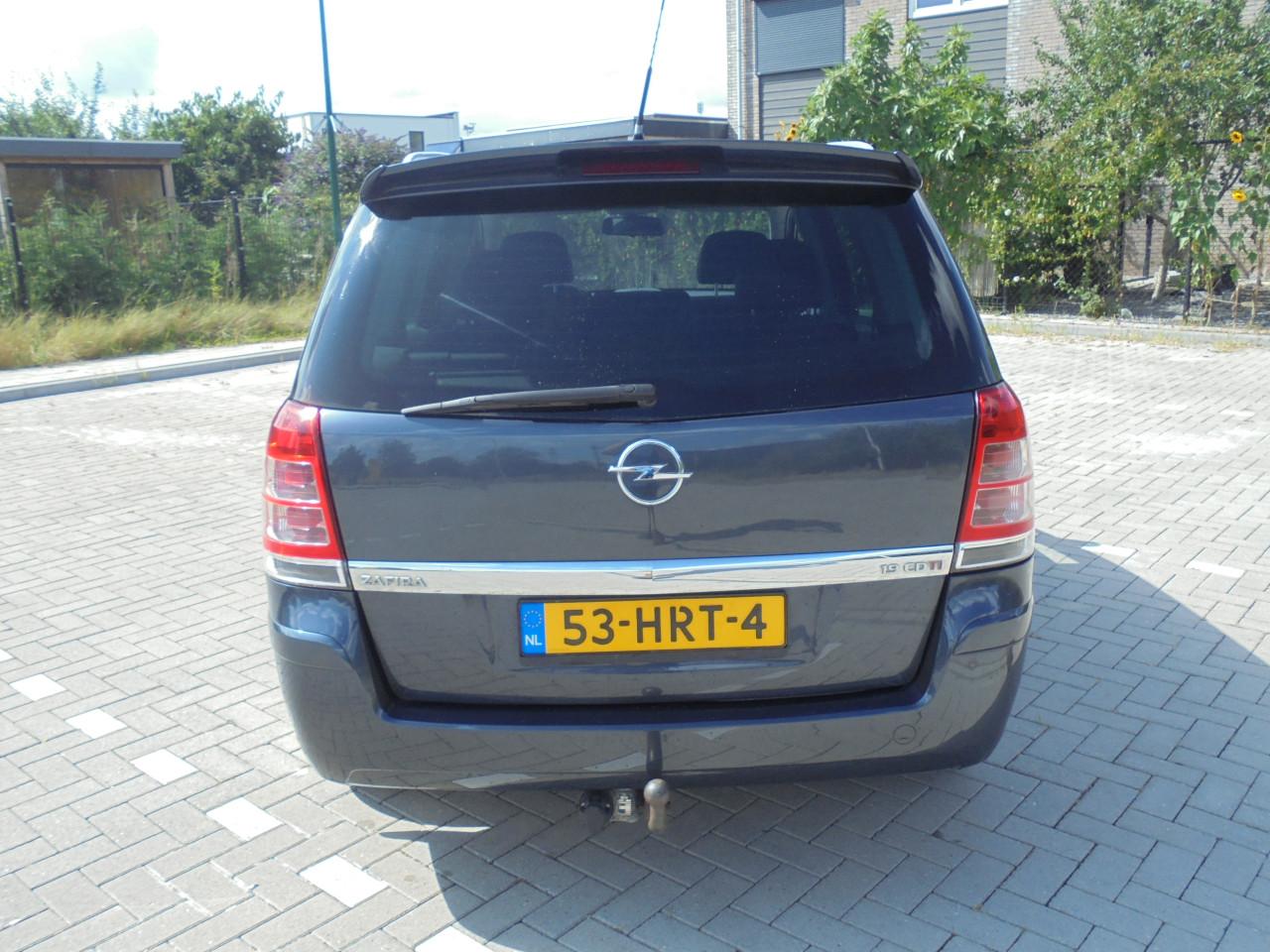 Zafira 1.9 CDTi Cosmo AUTOMAAT bouwjaar 2009 eerste eigenaar Apk Juli 2027