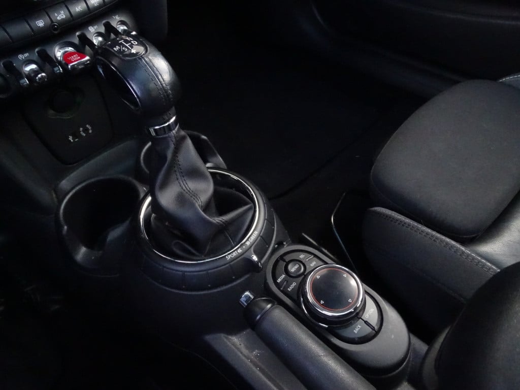 Mini Cooper mini 1.5 chili automaat | hud | pano | led