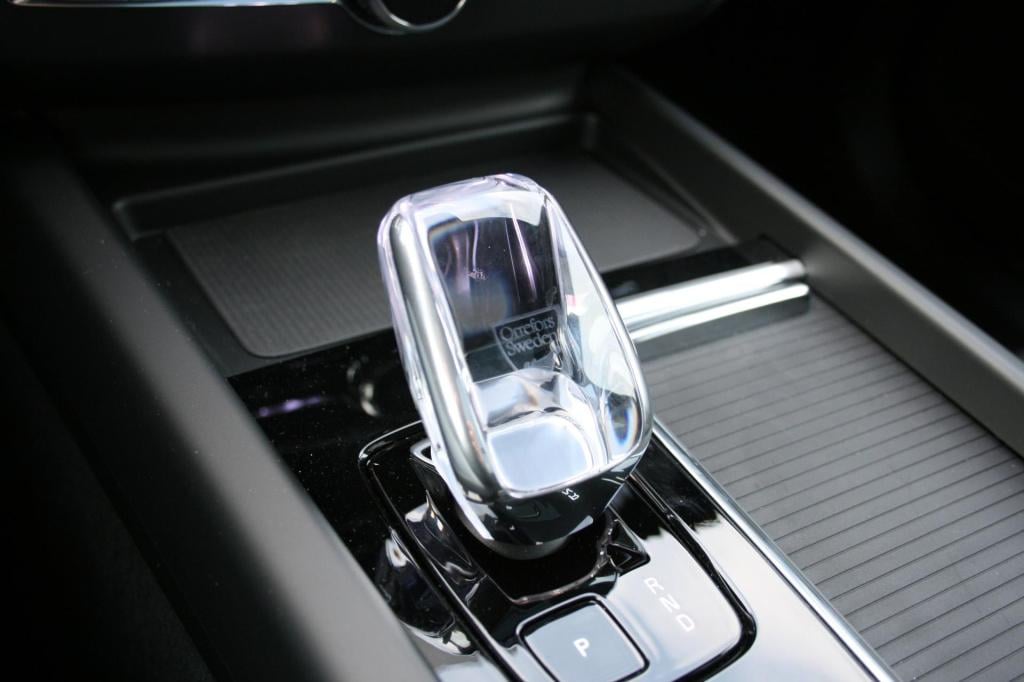 Volvo XC60 2.0 t6 plug-in hybrid awd plus black edition / nieuw / model 202