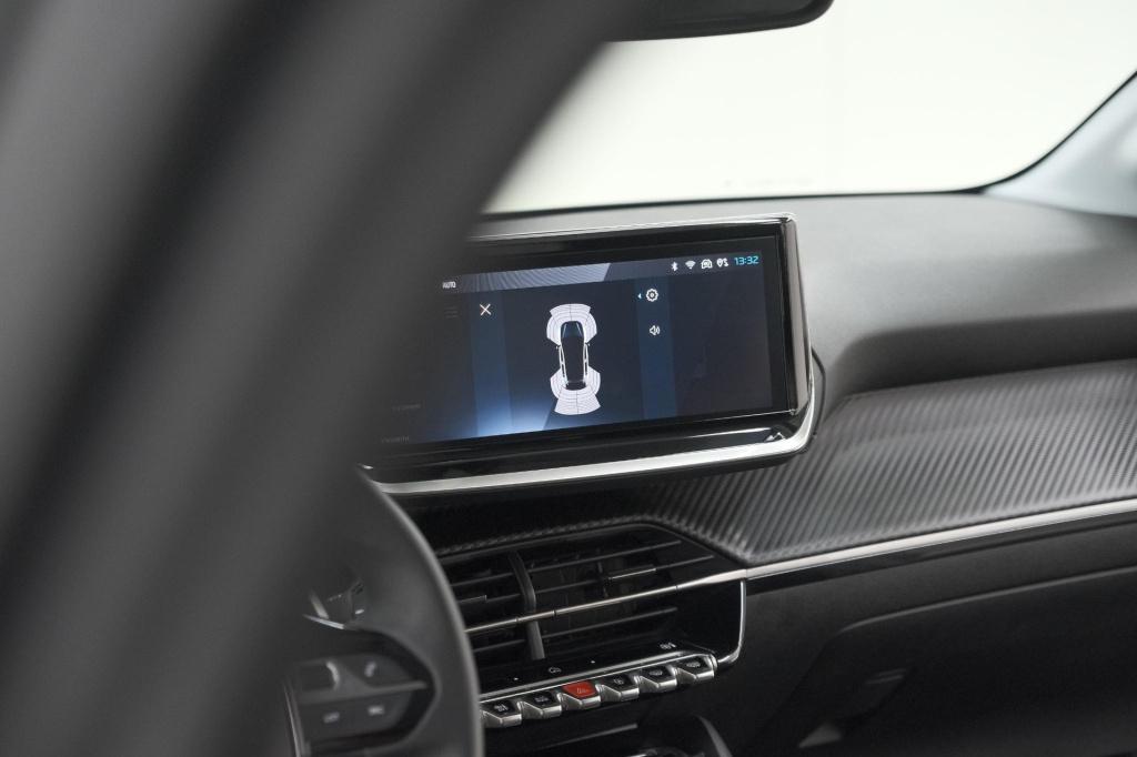 Peugeot 208 1.2 hybrid 110 e-dcs6 allure | apple carplay | parkeersensoren 
