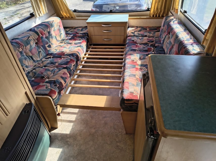 Caravan Swift Toscane 390 + Mover + Voortent