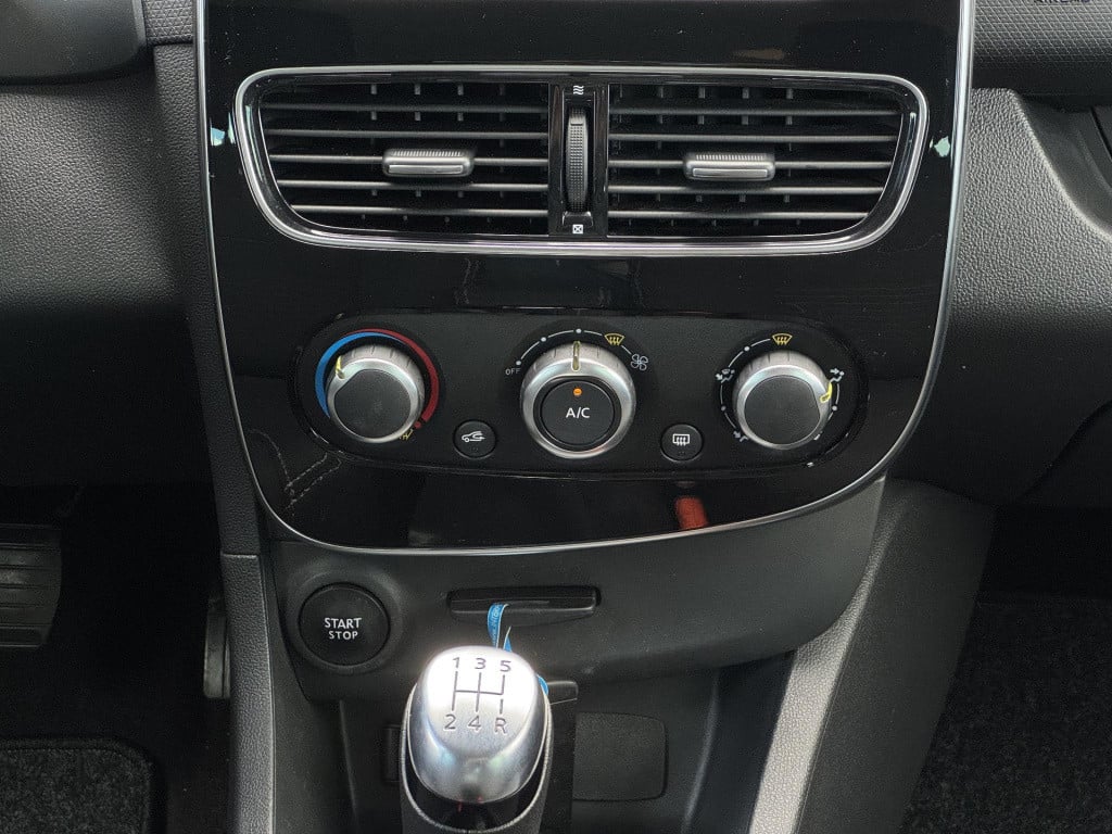 Renault Clio 0.9 tce limited | navigatie | cruise control | park. sensor | 