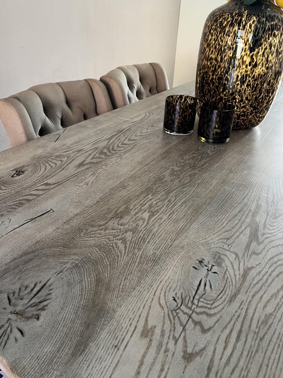 Landelijke eettafel – 220 cm – massief hout