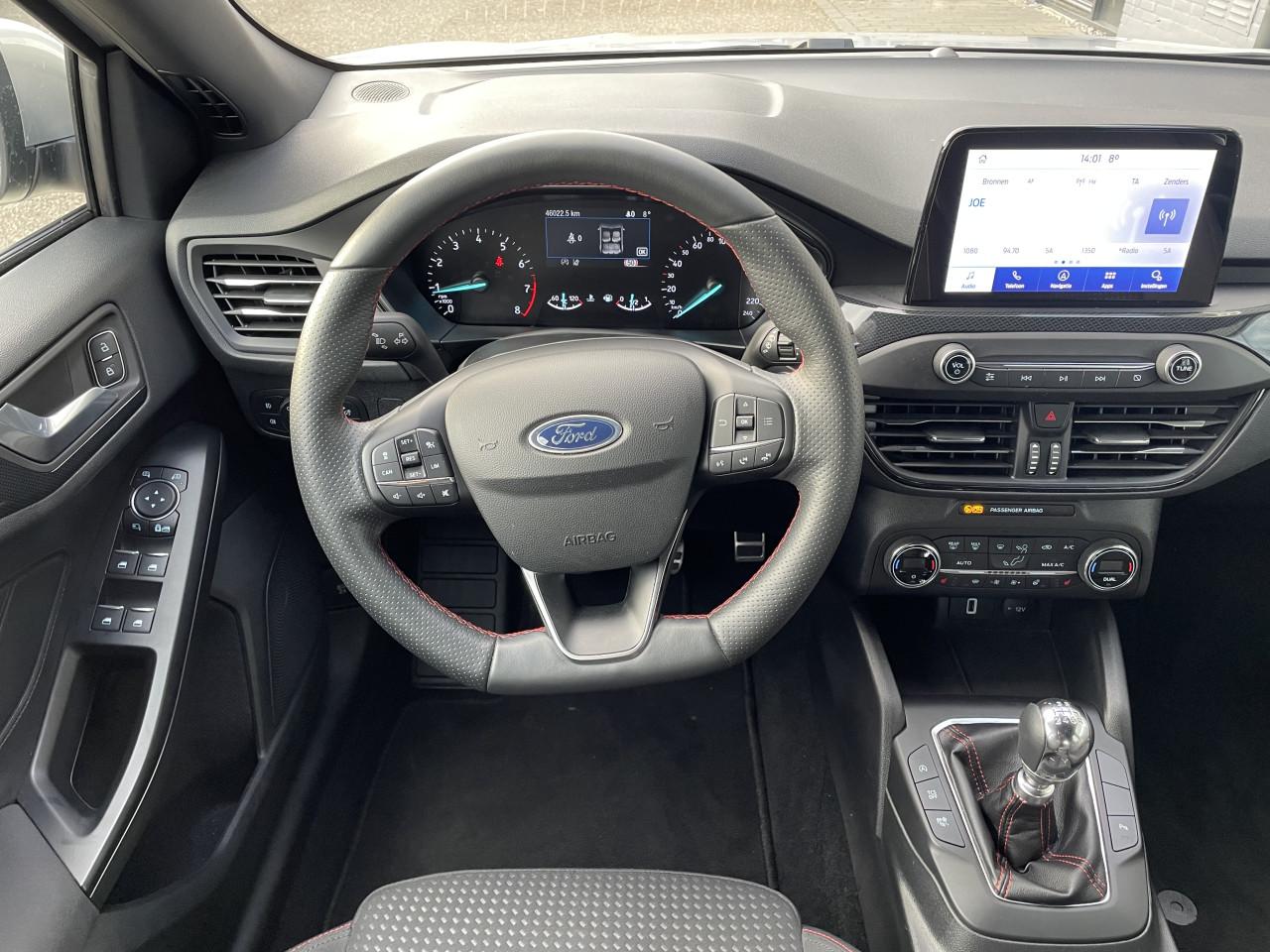 FORD FOCUS 1.0 ECOBOOST ST LINE