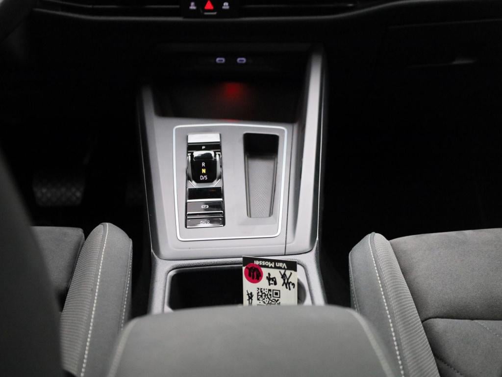 Volkswagen Golf 1.4 ehybrid style | lmv | automaat | navigatie | parkeer se