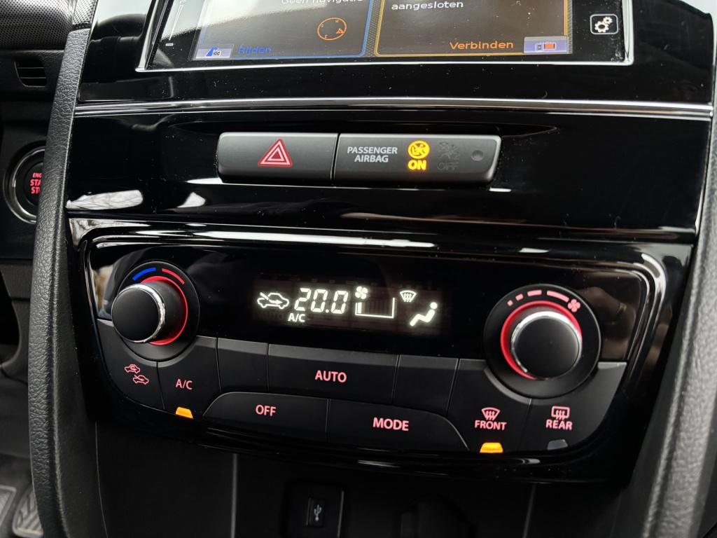 Suzuki Vitara 1.4 boosterjet style smart hybrid