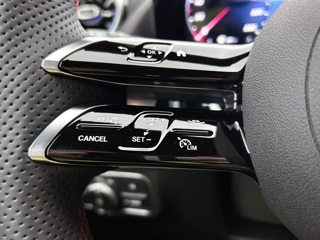 Mercedes-Benz Gla-klasse 250 e business solution amg | premium plus pakket 