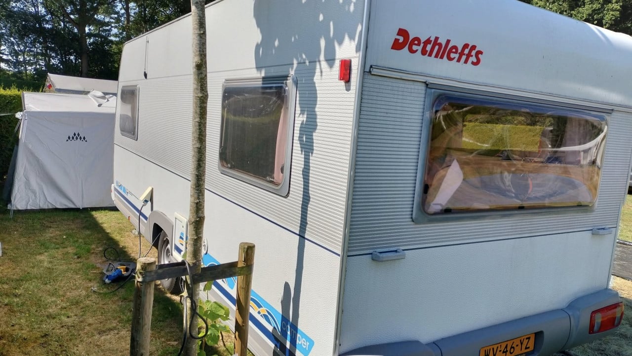 Dethleffs 540 TOP!!! met mover en voortent