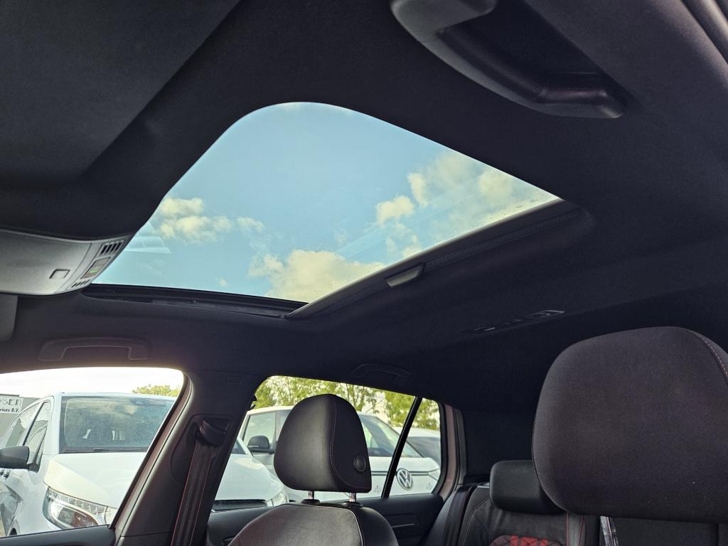 Volkswagen Golf 2.0 tsi gti tcr | akrapovic | pano | acc | rijklaar inclusi