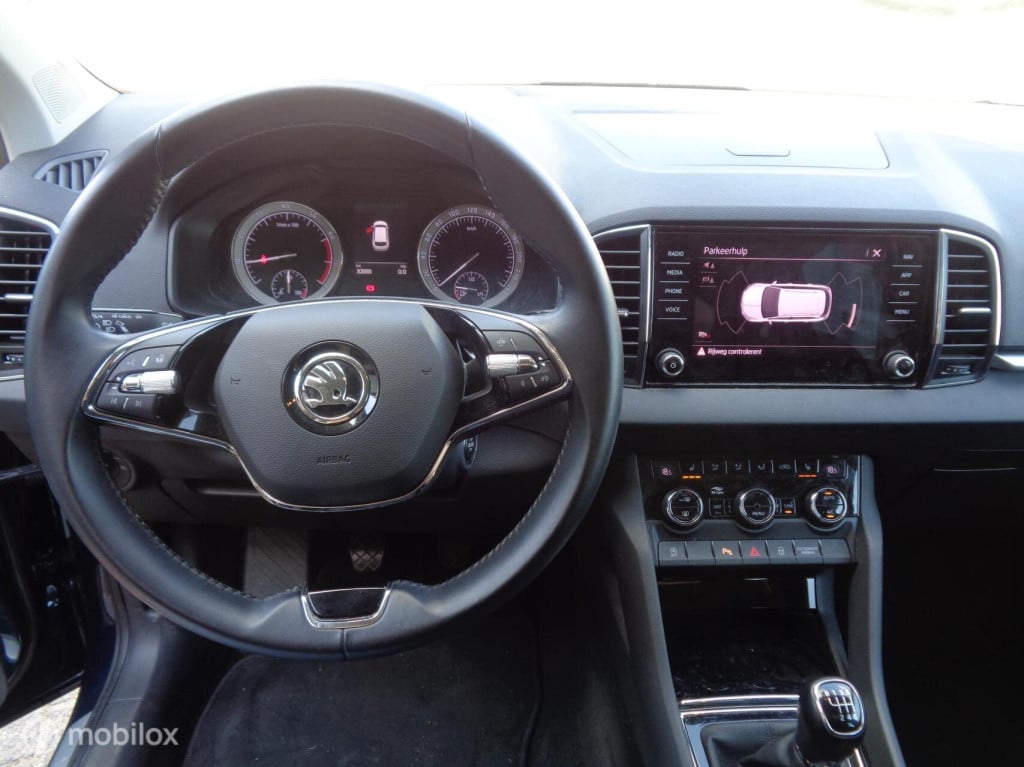 Skoda Karoq 1.0 tsi business edition/airco/stoel+stuur verw/full led/apple 