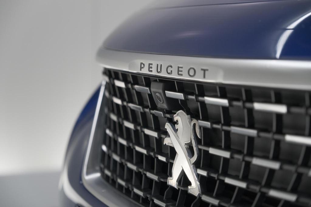 Peugeot 3008 puretech 130pk gt line avantage | trekhaak | camera | stoelver