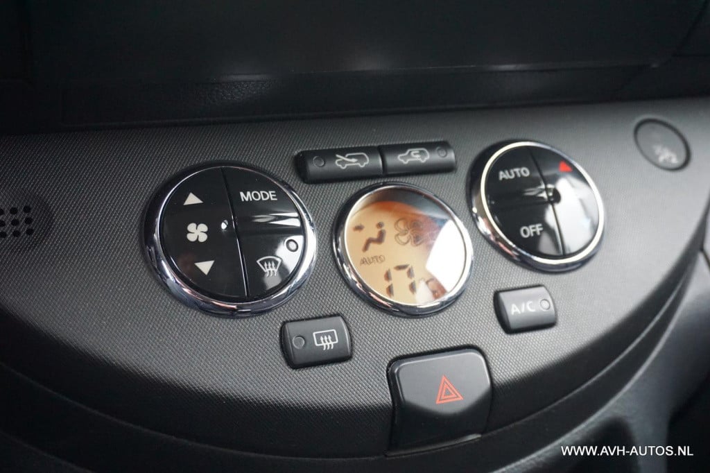 Nissan Note 1.6 first note