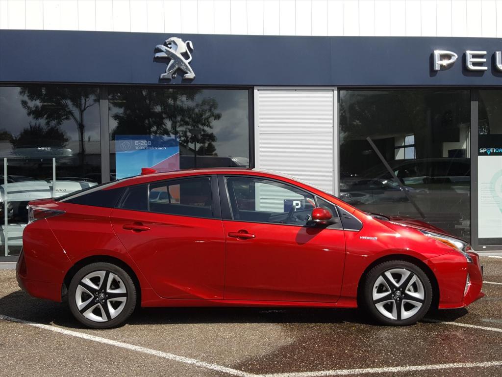 Toyota Prius 1.8 full hybrid 122pk aut active | navi | bt | cruise & climat
