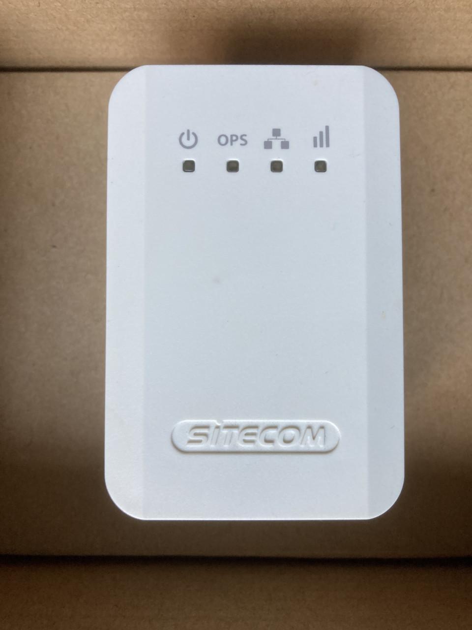 2x Wifi range extenders TPlink en Sitecom