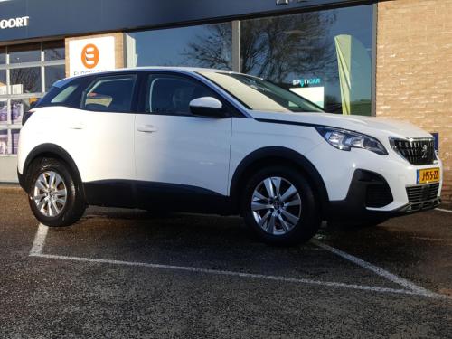 Peugeot 3008 1.2 130pk s&s access trekhaak | cruise control | airco | bluet