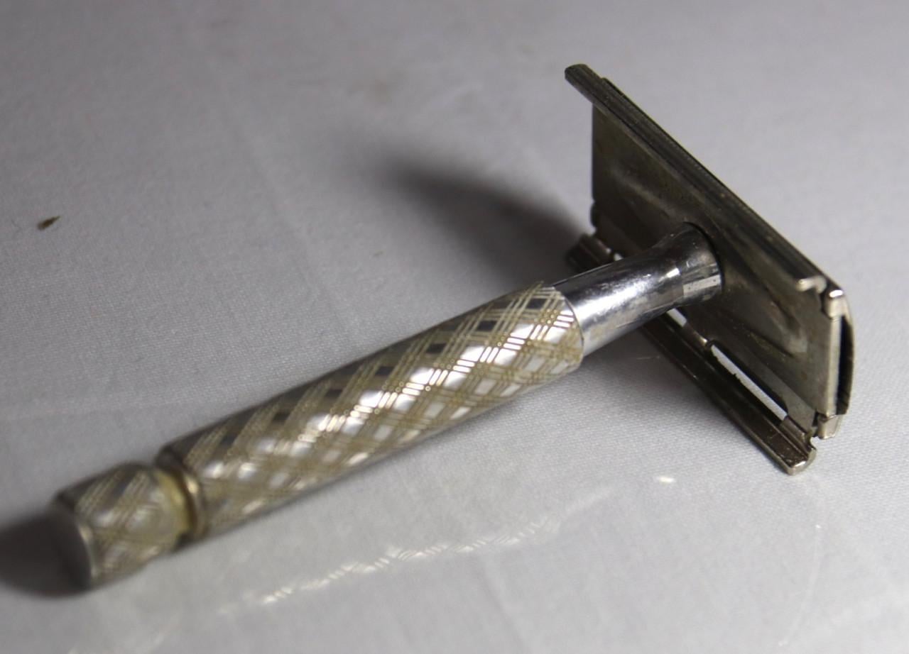 Antiek scheermesje (Gilette )Aluminium