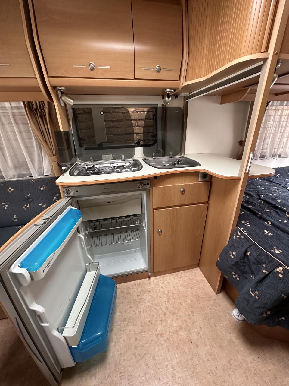 Avento 445 TF Jubilee 2004 Frans bed mover voortent