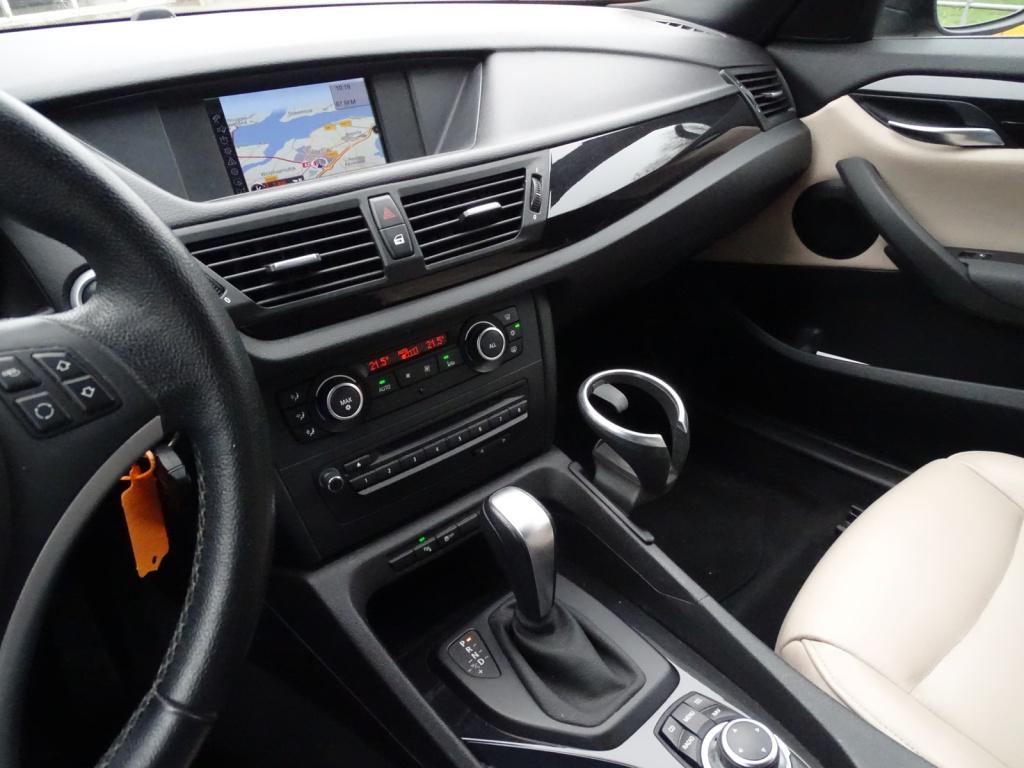 BMW X1 sdrive18i executive automaat | leder | bluetooth