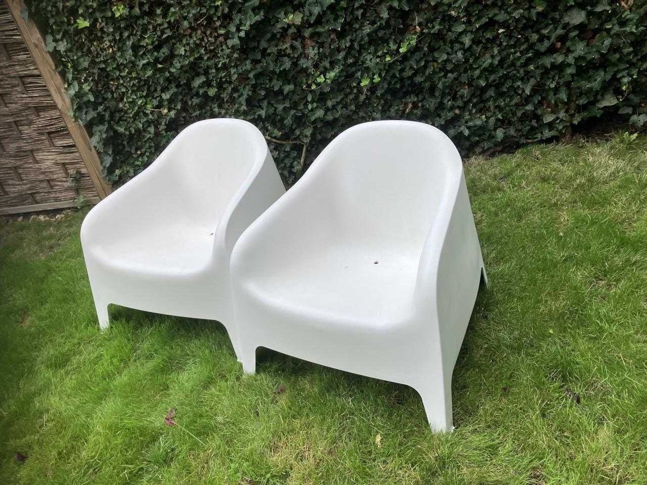Twee tuinstoelen