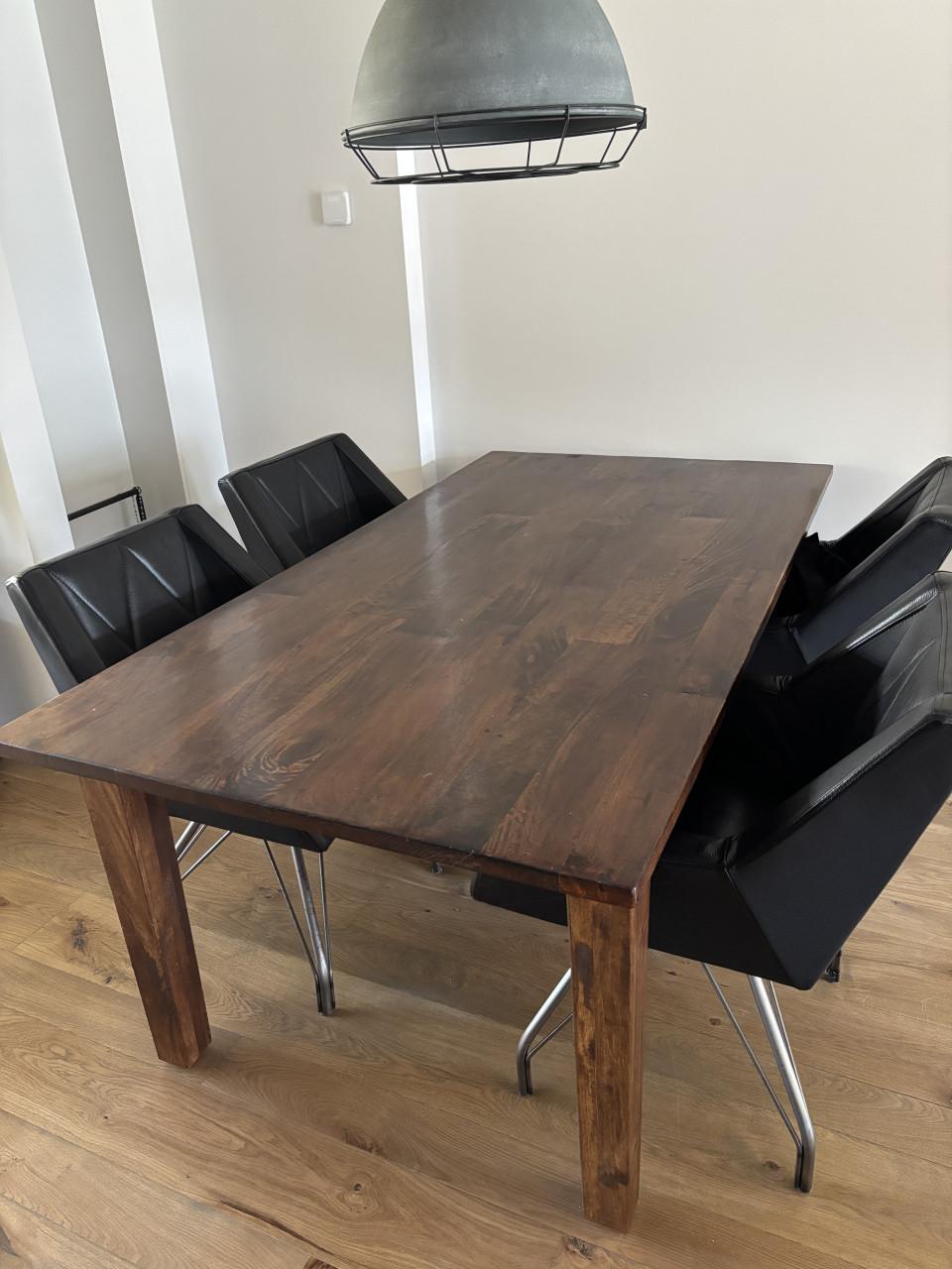 Massief eiken eettafel