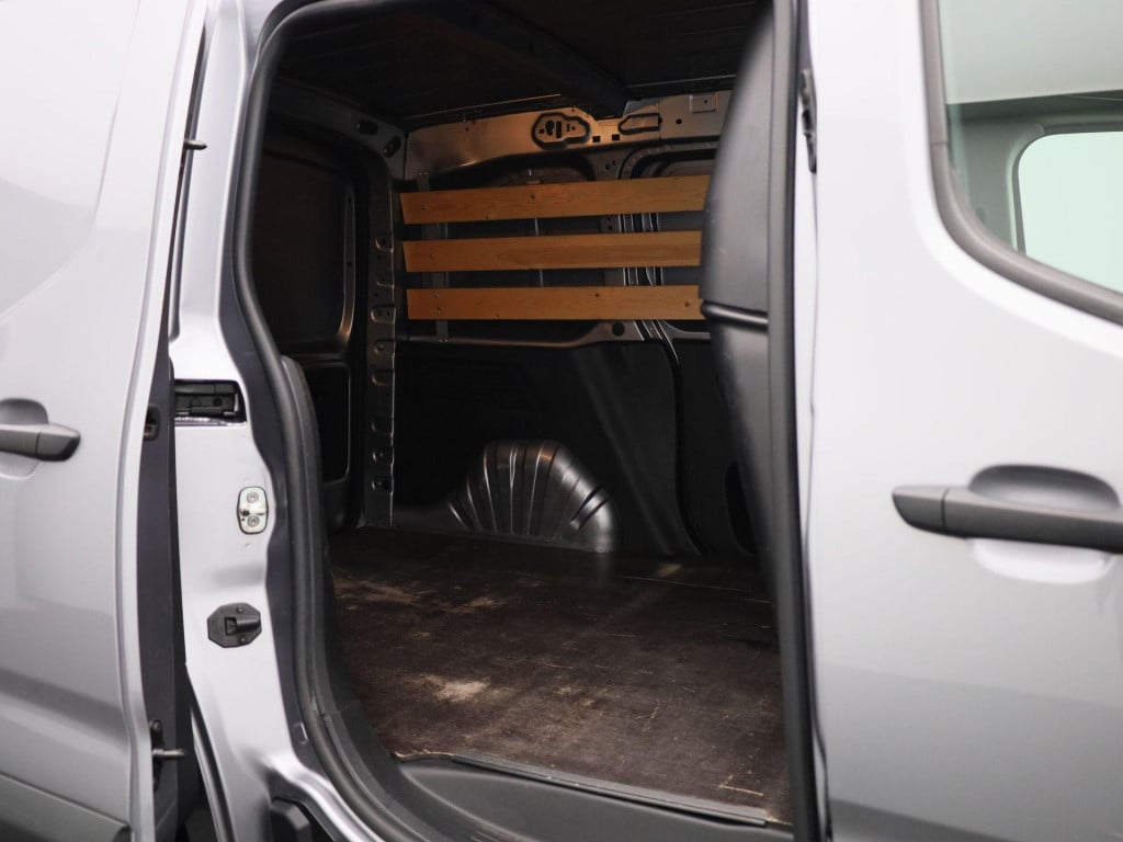 Opel Combo 1.5d l1h1 edition | navigatie | apple carplay/android auto | par