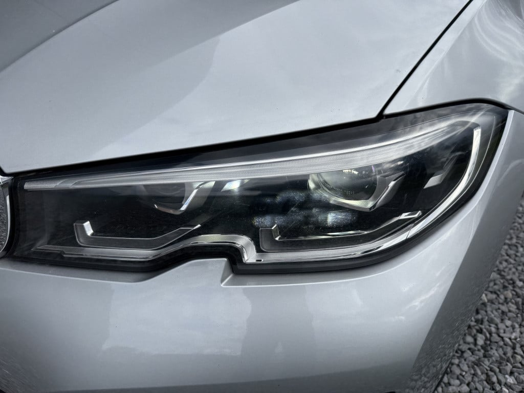 BMW 3-serie 320i automaat high executive sedan