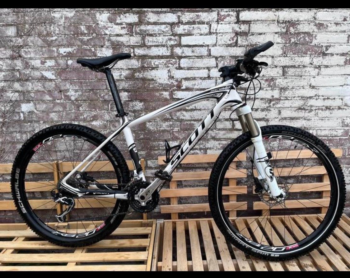 Scott Scole 20 Carbon top ATB!