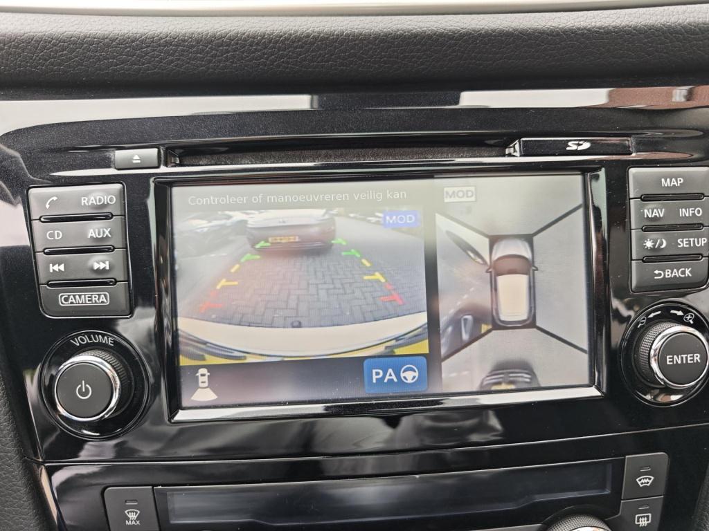Nissan Qashqai 1.2 tekna automaat incl. trekhaak!