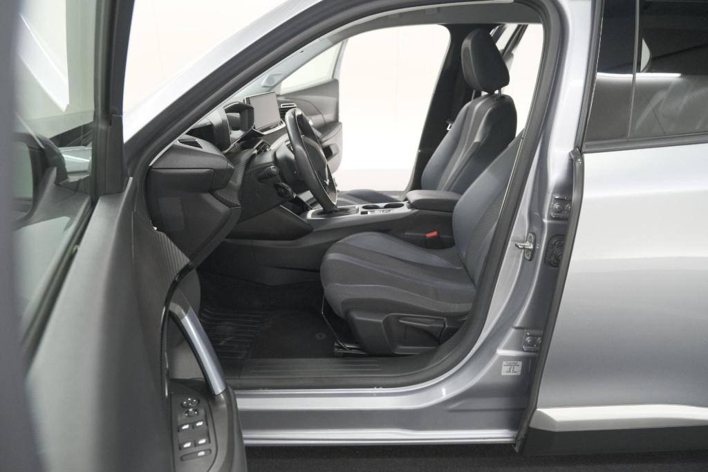 Peugeot 2008 puretech 130 blue lease allure | camera | navigatie | parkeers