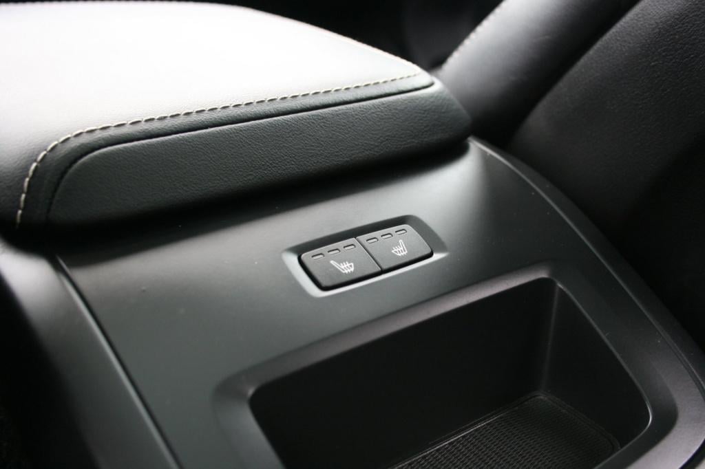 Volvo XC60 2.0 t6 plug-in hybrid awd plus black edition