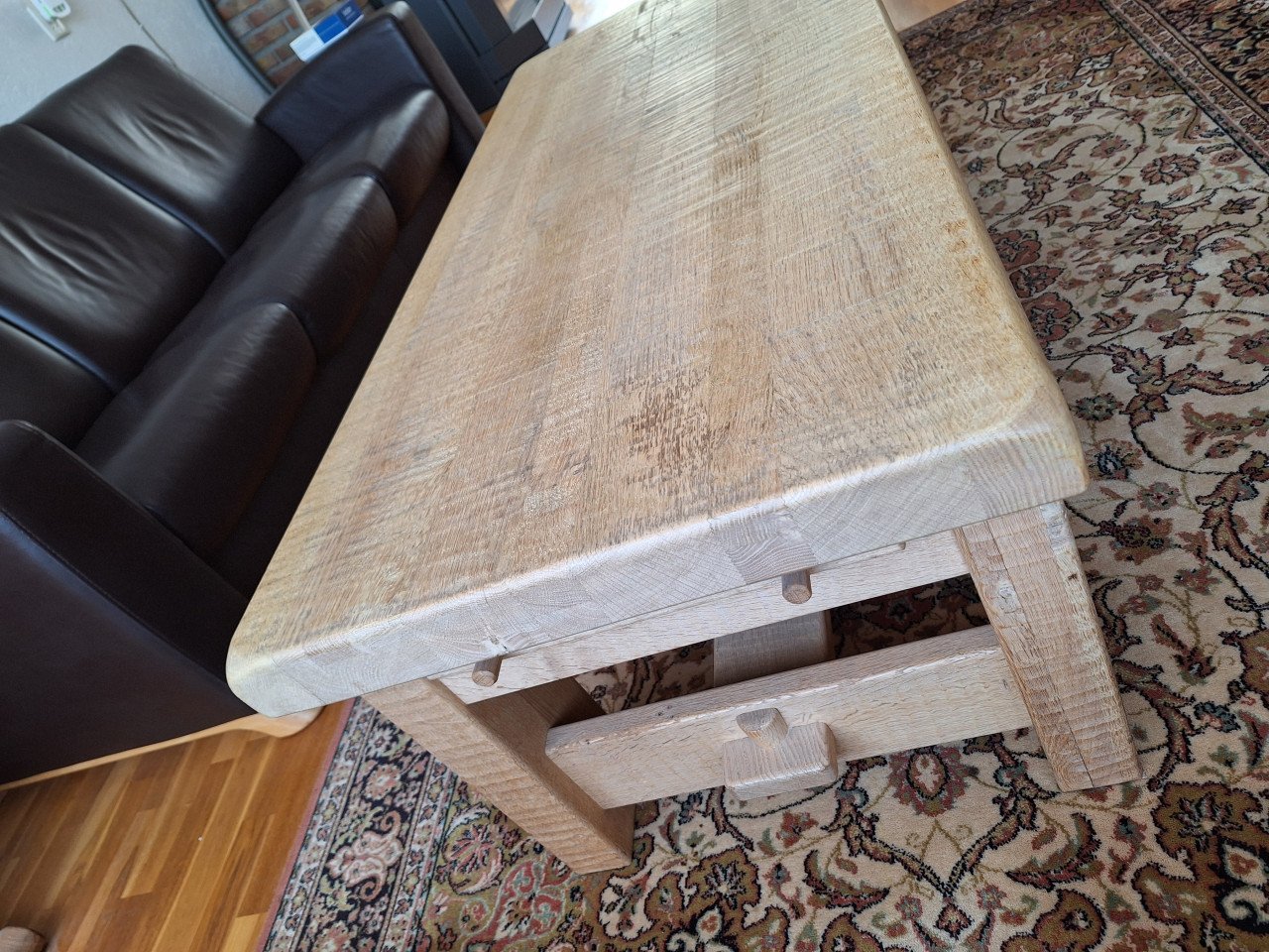 Salontafel massief eiken, zware kwaliteit