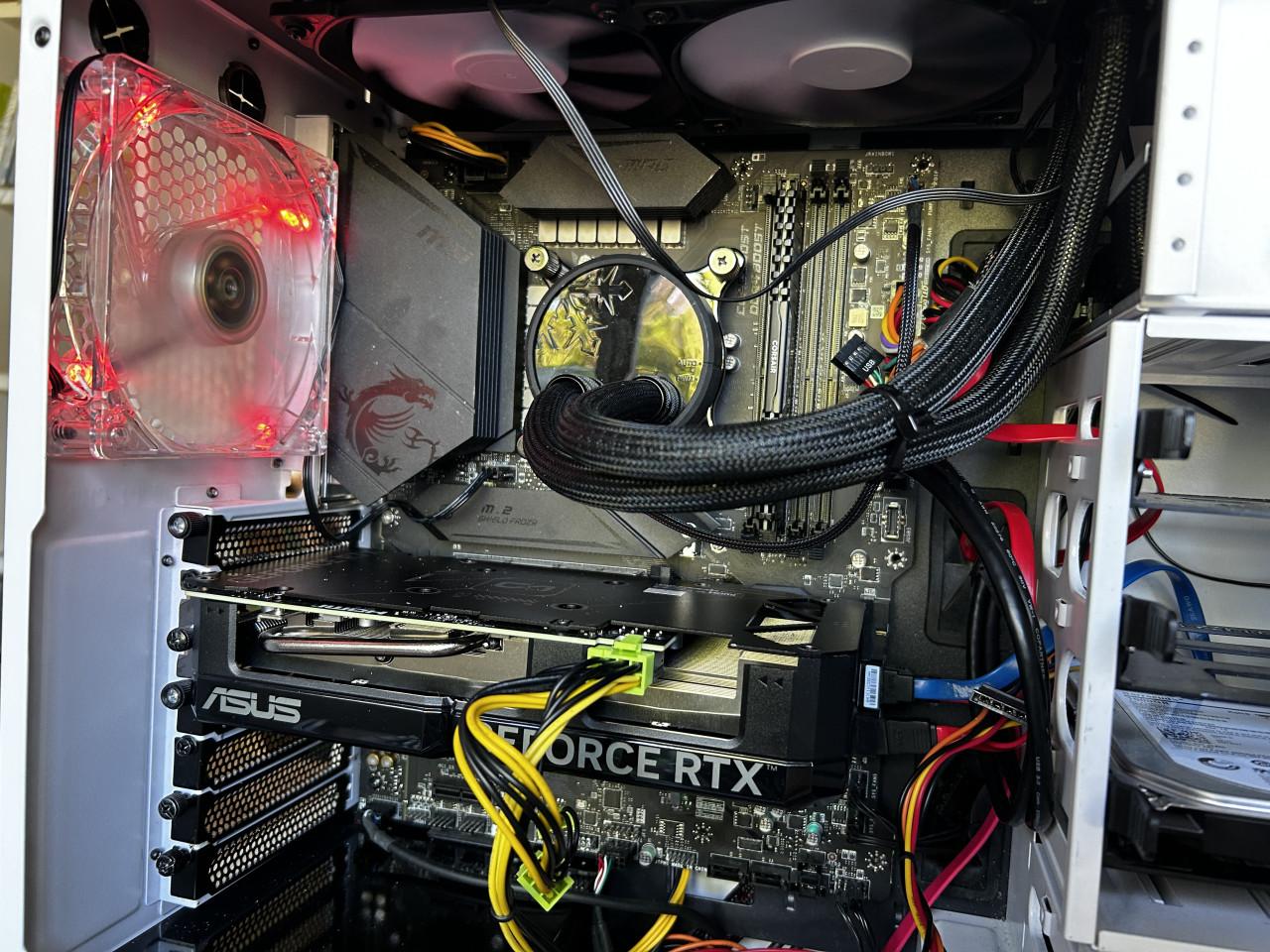 Lekkere PC aangeboden