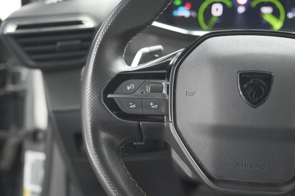 Peugeot 2008 puretech 130 eat8 gt | 360 camera | dodehoekdetectie | apple c
