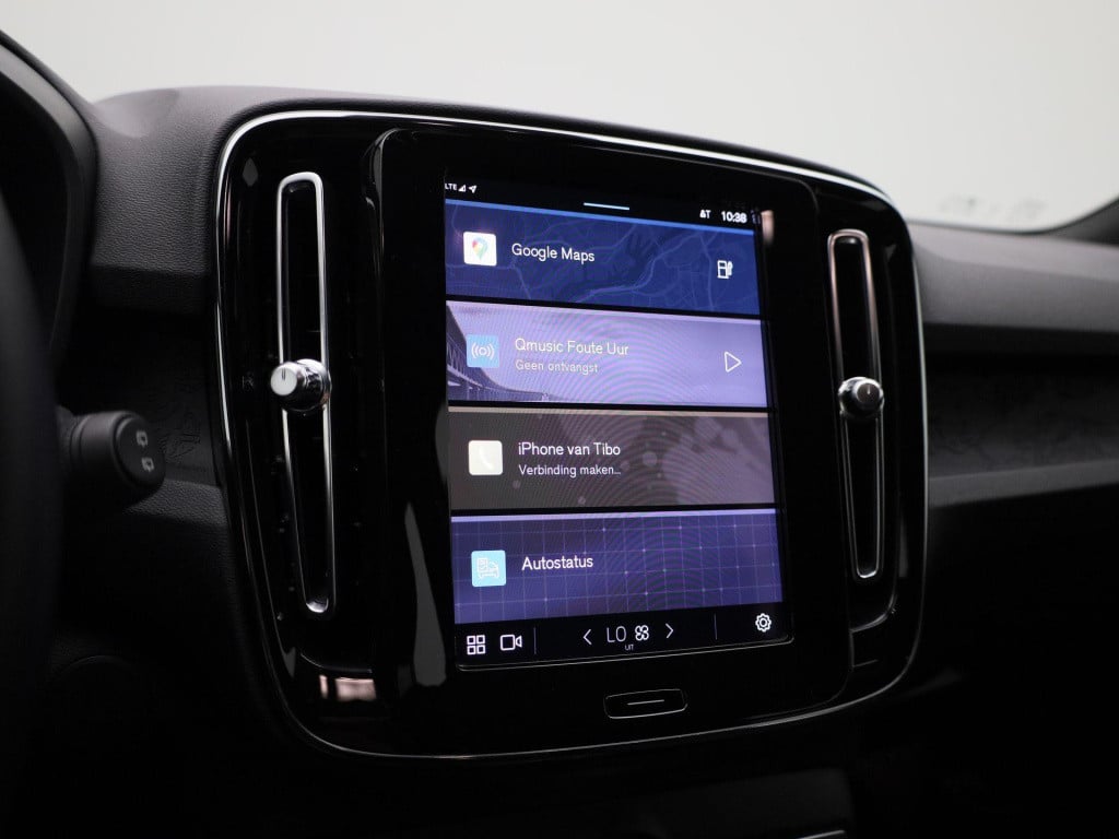 Volvo XC40 recharge core | automaat | lmv | parkeer sensoren | virtual cock