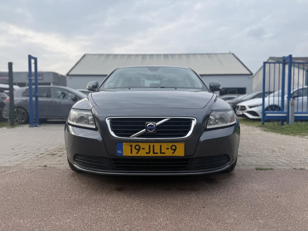 Volvo S40 2.4 d5 momentum 5 cilinder voll onderhouden
