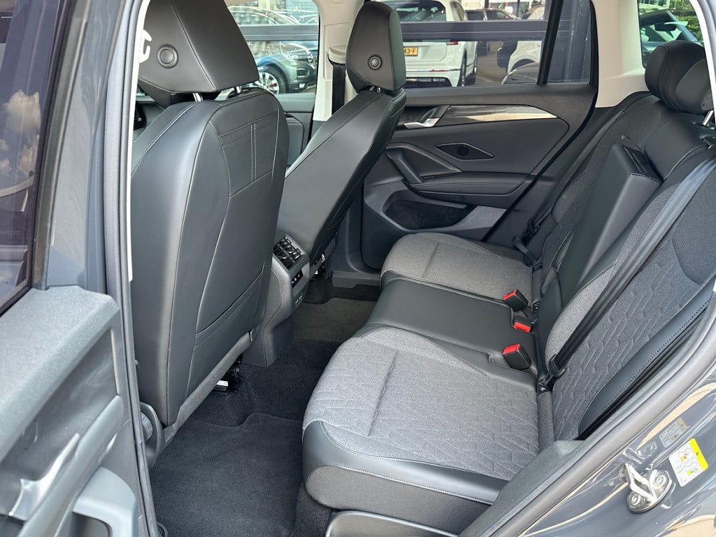 Volkswagen Tiguan 1.5 etsi life | trekhaak | camera | trekhaak | dode hoek 