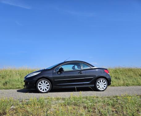 Mooie Peugeot 207 cc
