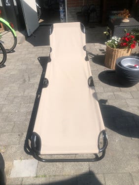 Stretcher ligbed.