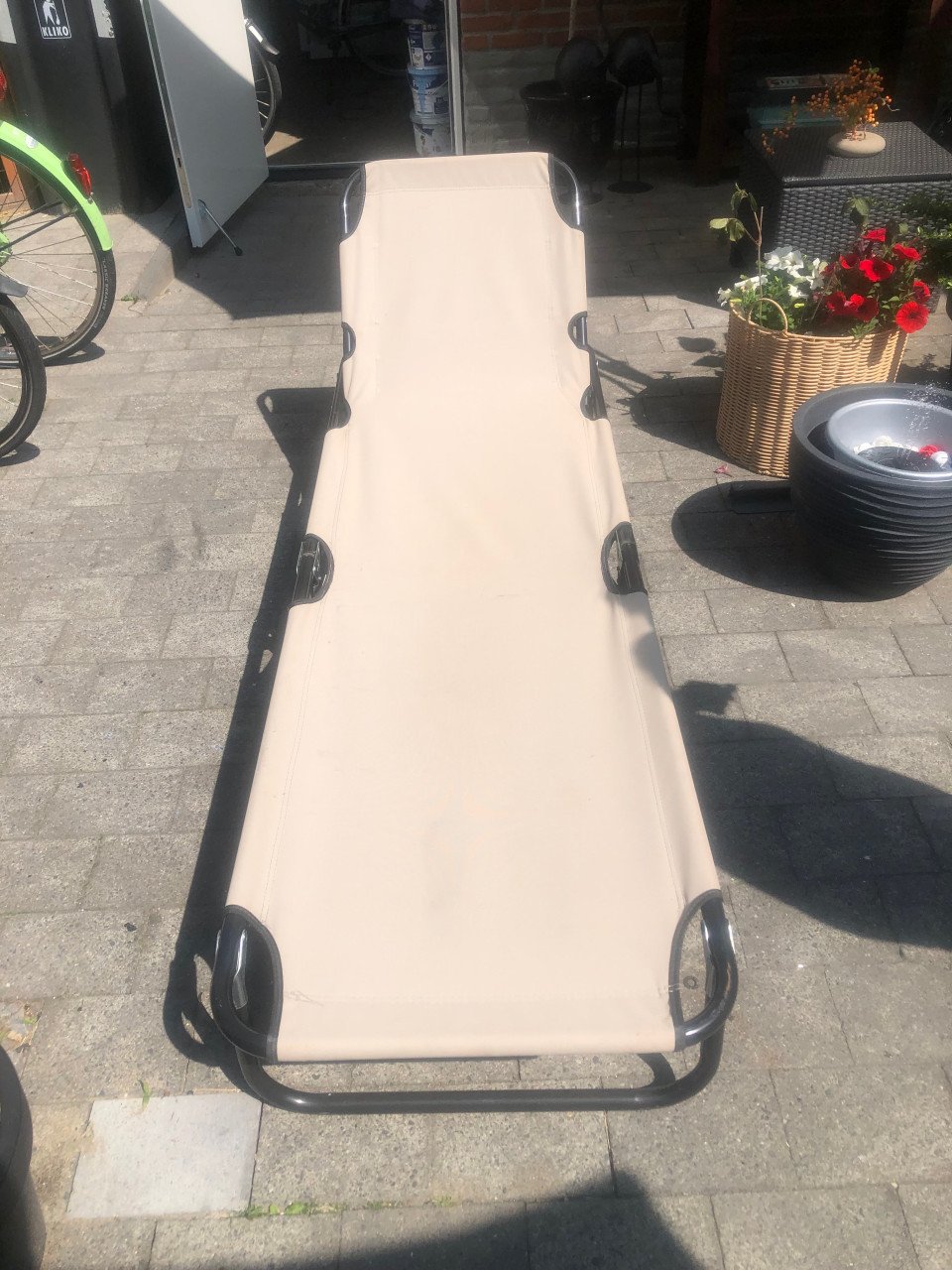 Stretcher ligbed.