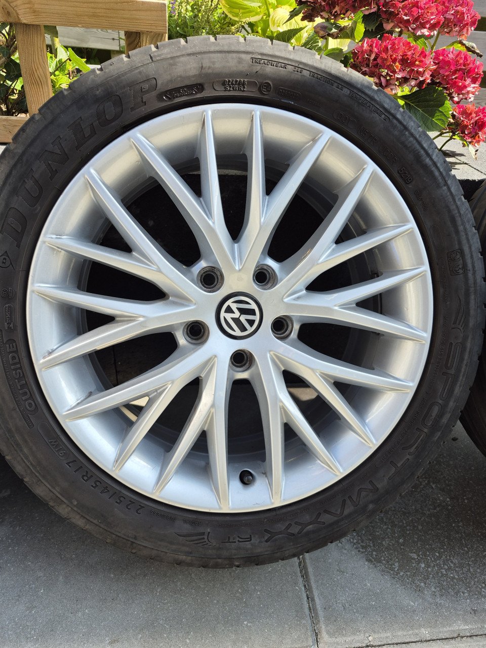 VAG banden met velgenl. 5x112 17 inch